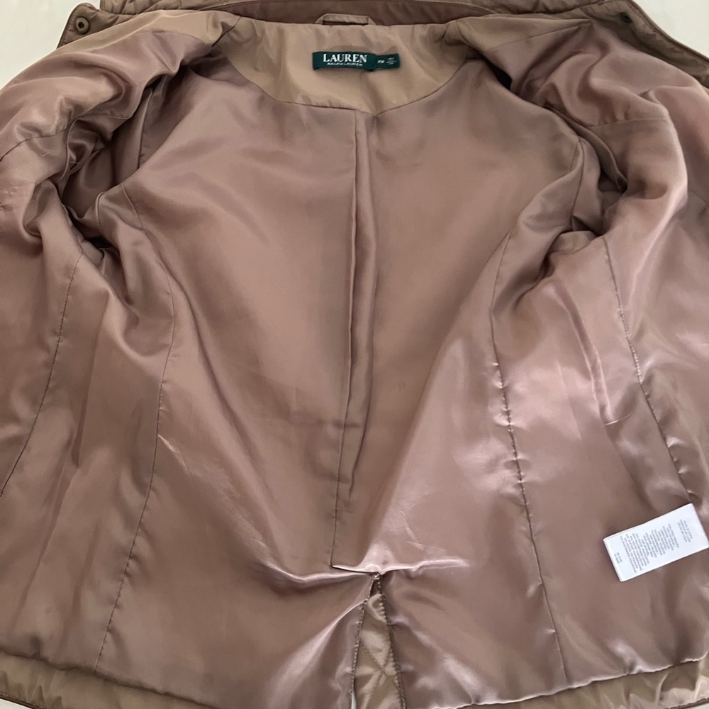 Ralph Lauren Quilted Barn Jacket with Vegan Leather Elbow Patches size M Petite - Picture 7 of 9